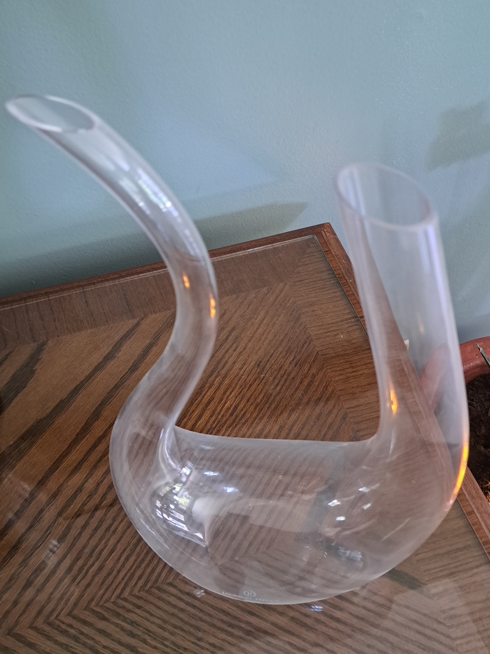 Clear Hand-Blown Glass Swan Vase - Clear